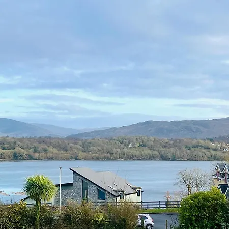 3 Bedroom With Sea Views From The Front Hébergement de vacances